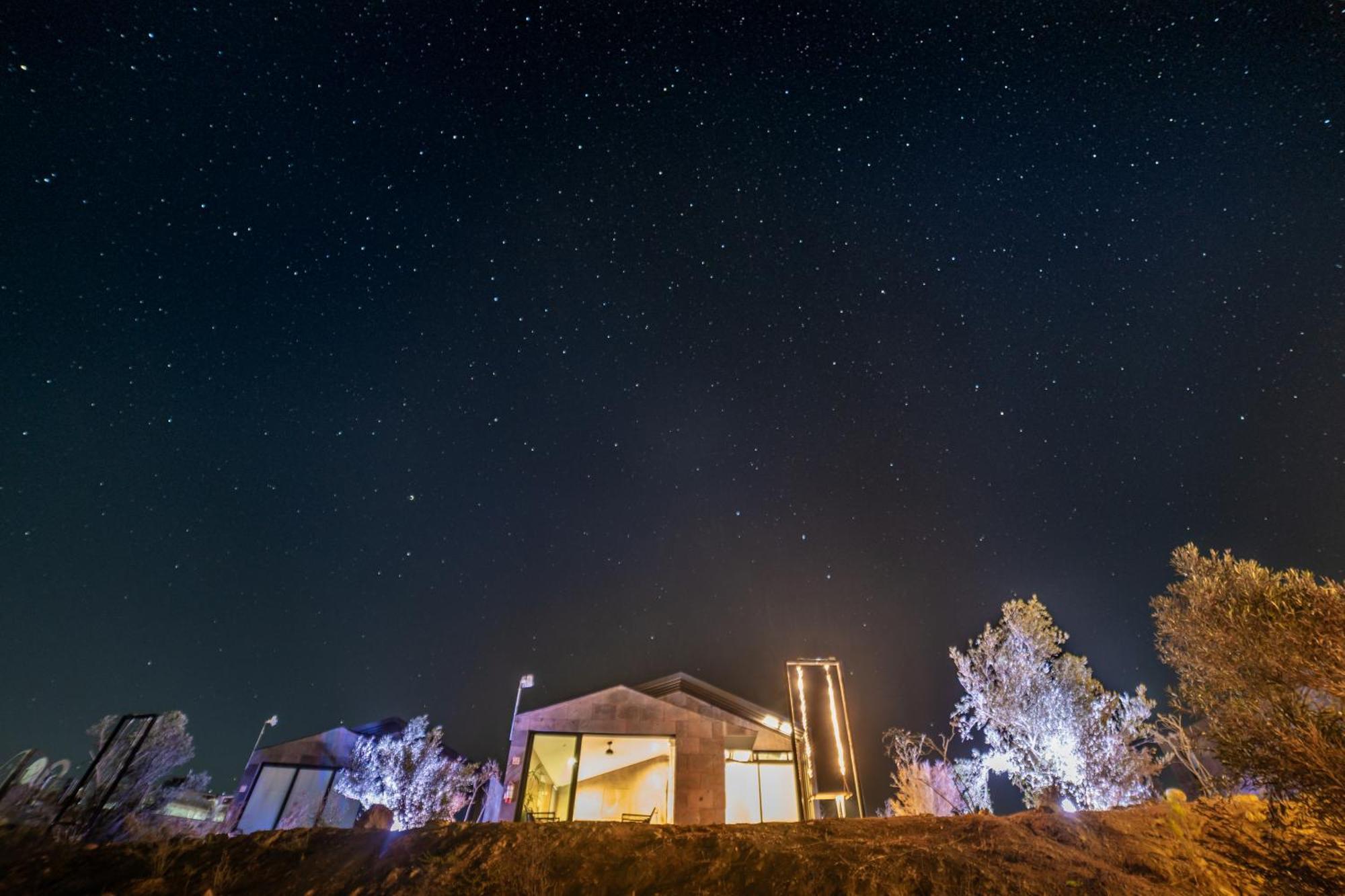 Bajo Estrellas Hotel Contemporaneo Valle de Guadalupe Exterior foto